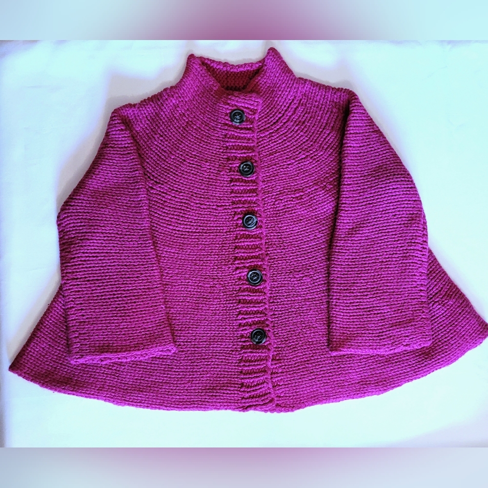 Vintage Moda International purple magenta, cropped 3/4 sleeves, sweater